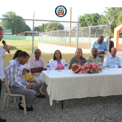 Alcaldesa de Matanzas agradece a presidente Medina terminación de cancha deportiva