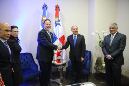 Danilo Medina se reúne con homólogos de Panamá y Costa Rica