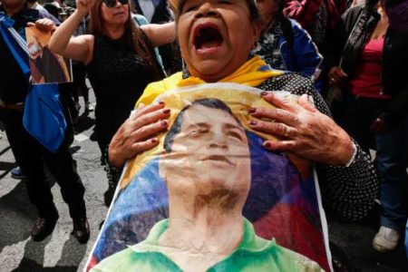 Corte vincula a Correa en caso de secuestro y le exige regresar a Ecuador