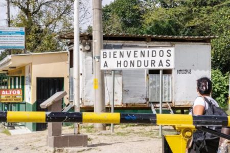 Detienen en Honduras a 18 haitianos, 8 de ellos niños, que iban a EE.UU.