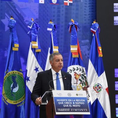 Ministro de hacienda aboga por mayor promoción de la región como destino para inversiones