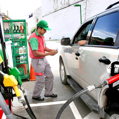 Combustibles bajan de precios entre 1 y 4 pesos