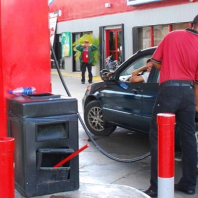 Combustibles bajan entre uno y cuatro pesos