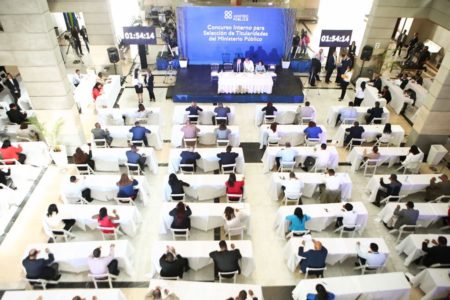 Ministerio Público evalúa procuradores y fiscales que participan en concurso interno para dirigir dependencias