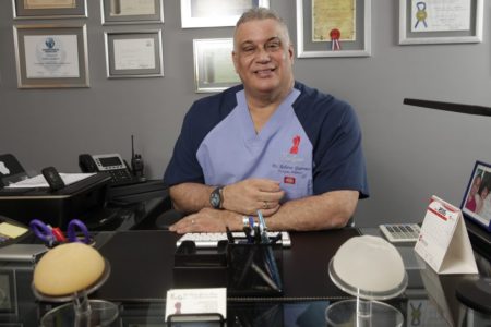 Dr. Roberto Guerrero Daniel con un nuevo concepto de cirugía plástica en República Dominicana con los estándares más altos de Bio-Seguridad a nivel mundial.