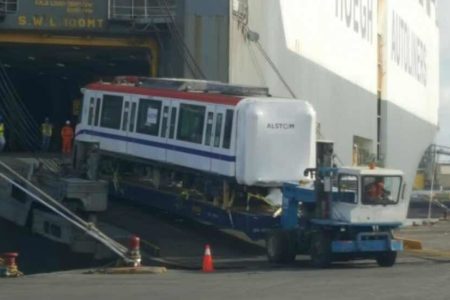 Llegan los primeros vagones de la línea 2B del Metro