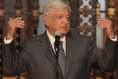 López Obrador adopta un discurso conciliador sin renunciar al cambio radical