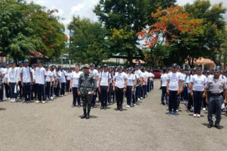 Policía Nacional inicia campamentos para orientar a niños y jóvenes