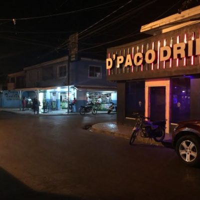 Propietario   D’Paco Drink pide al gobierno que le permita trabajar en igualdad con otros negocios de la zona.