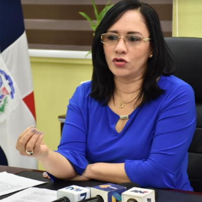 DIRECTORA DE CONAPE INSTRUYE SOBRE MEDIDAS  POR ONDA TROPIGAL BERYL