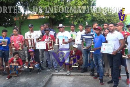 Liga interbarrial banileja entrega trofeos y reconocimientos