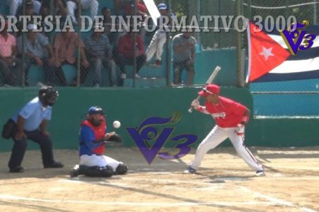 Se realiza encuentro de softball entre Cuba y R.D