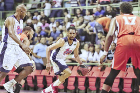 Cañeros roban el primero a Reales en final de la LNB