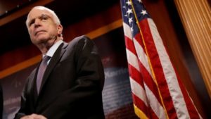 Muere el senador de Estados Unidos, John McCain