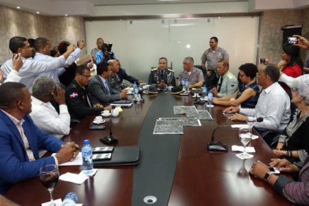 Director PN y organizadores Marcha Verde coordinan seguridad del evento para el próximo domingo