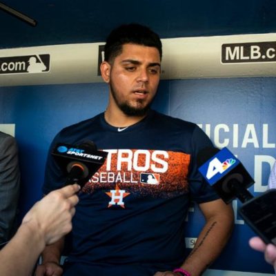 El cerrador Roberto Osuna conversó con los Astros