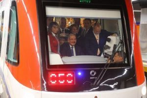 Danilo Medina entrega la Línea 2B Metro une a SDE y Distrito Nacional