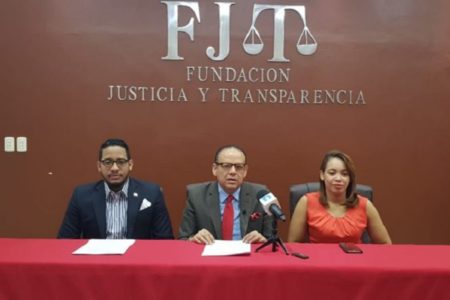 Justicia y Transparencia asegura ARS constituyen una retranca para el derecho a la salud y piden su eliminación