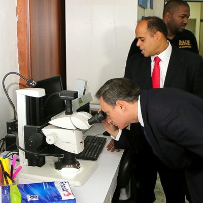 Procurador anuncia convertirán al INACIF en centro de mayor tecnología de la región