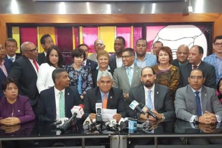 Diputados Leonelistas denuncian alianza del PRM con el sector oficial para apoyar Primarias Abiertas y Simultáneas
