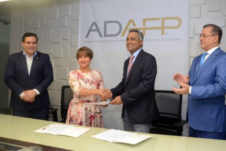 ADAFP y ASONAHORES firman acuerdo para nuevas oportunidades de inversión en turismo