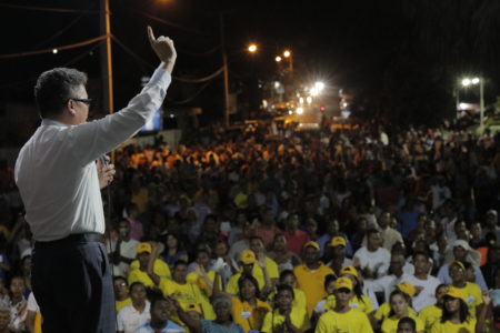 Carlos Peña invita a votar a quienes se abstienen en elecciones