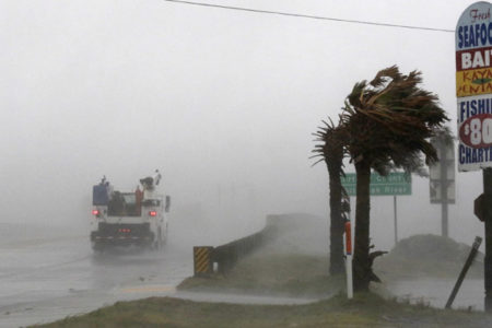 Cierran dos escuelas en Puerto Rico por fenómeno Isaac