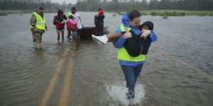 Las víctimas del huracán Florence esperan la visita de Trump