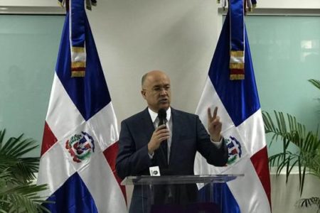 Domínguez Brito aboga por mayores controles migratorios en frontera