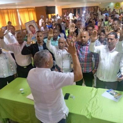 Corriente magisterial Salome Ureña presenta a Samuel Sena Trinidad como candidato a la presidencia de la ADP