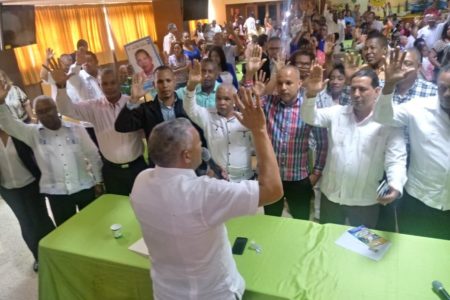 Corriente magisterial Salome Ureña presenta a Samuel Sena Trinidad como candidato a la presidencia de la ADP