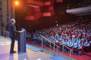 Banreservas reconoce a 656 estudiantes meritorios  hijos de colaboradores