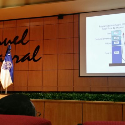 UAD realiza panel sobre el impacto socio-económico de los combustibles en la República Dominicana.