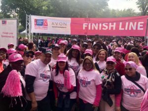 Dominicanos caminan en favor de la lucha contra el cáncer en New York.
