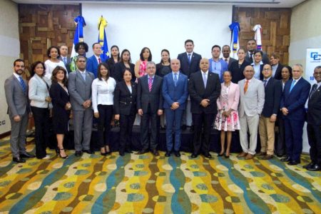 Realizan taller para fortalecer tribunales de tratamiento bajo supervisión judicial