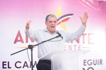 Amarante cree que Comité Central decidirá Primarias Abiertas en el PLD; se considera el candidato del danilismo