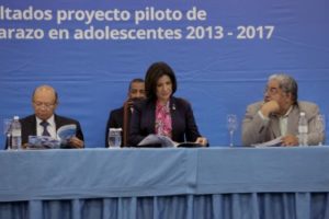 Margarita Cedeño presenta proyecto ayuda a prevenir embarazo adolescente