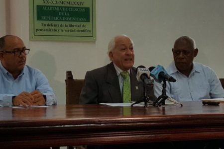 La Industria extractiva tiene fecha de caducidad, pero no la República Dominicana.  En la calidad de las aguas, está la salud de la nación dominicana.