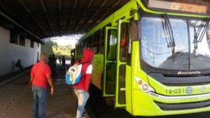 OMSA refuerza flotilla en Santiago ante llamado a huelga; recibe apoyo autobuses del Ministerio de Defensa