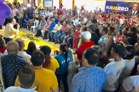 Andrés Navarro presenta propuesta de nación en Montecristi