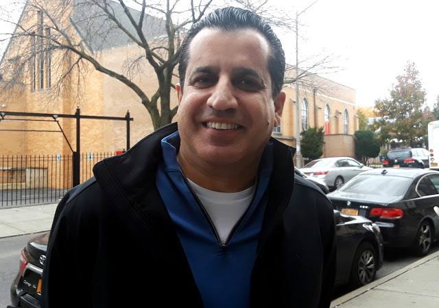 Un empresario judío se convierte en patriarca y protector de miles de taxistas en Nueva York