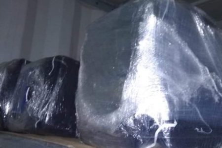 DNCD confisca 978 kilogramos de una sustancia que se presume es cocaína