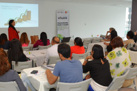 MICM inicia jornada de formación de mentores en emprendimiento socia