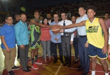 MINISTRO DE EDUCACIÓN ANDRÉS NAVARRO AFIRMA QUE EL DEPORTE ES CLAVE PARA LA CALIDAD EDUCATIVA