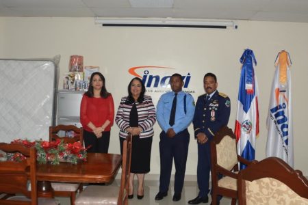 INAVI amuebla vivienda sargento  meritorio de la Fuerza Área Dominicana