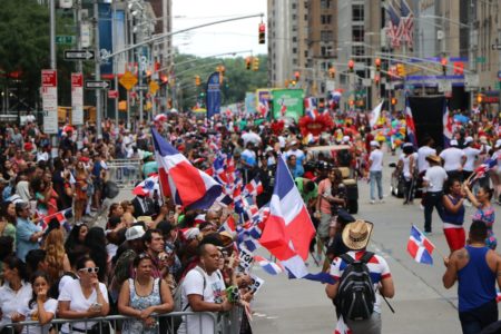 Dominicanos en el exterior alcanzan cifra récord de  2.5 millones