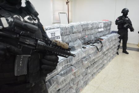 Detienen implicado en trafico de 77 paquetes de cocaina en Boca chica, Yuma y La altagracia