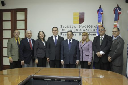 Indotel y Escuela de la Judicatura firman convenio para realizar programas de capacitación