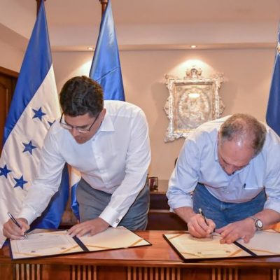 Santo Domingo y Tegucigalpa firman acuerdo de hermandad.