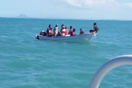 La Armada Dominicana rescata a seis personas en alta mar